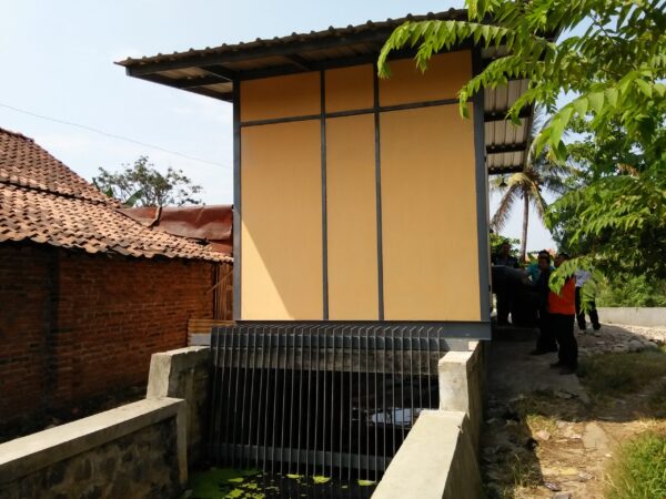 Pengadaan Pompa Diesel Pengendali Banjir/Rob Pasirsari, Pekalongan (2015) - Image 4