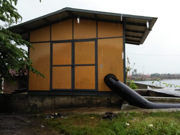 Pengadaan Pompa Diesel Pengendali Banjir/Rob Pasirsari, Pekalongan (2015) - Image 10